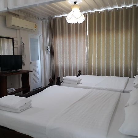 Lop Buri Farsai Homestay מראה חיצוני תמונה
