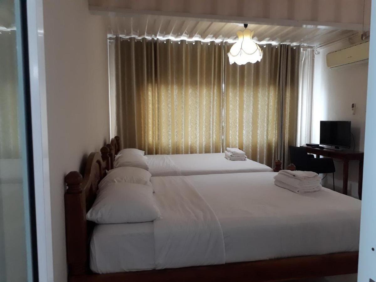 Lop Buri Farsai Homestay מראה חיצוני תמונה