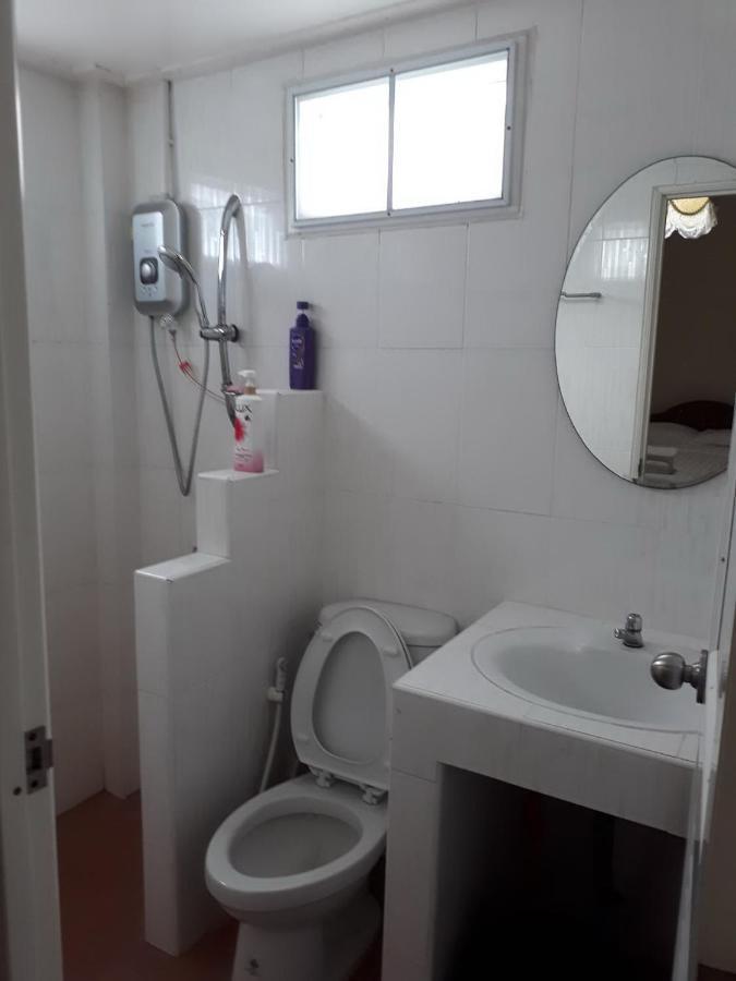 Lop Buri Farsai Homestay מראה חיצוני תמונה